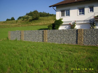 Aidenbach W, Zaun-Gartenanlage