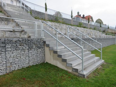 Büchlberg Sportplatz, Hangsicherung