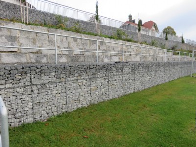 Büchlberg Sportplatz, Hangsicherung